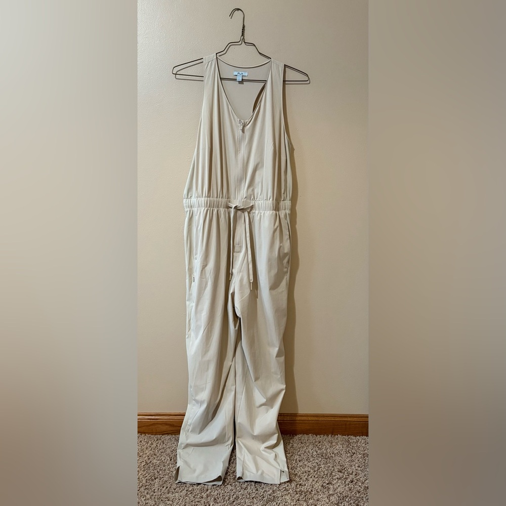 Womens FLX sleeveless Jumper in “Sand Dune” size Large